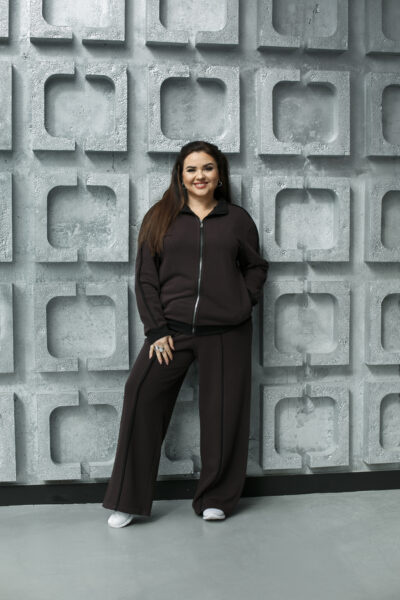 Жіночій костюм зі вставкою