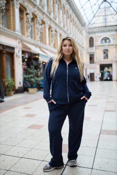 Женский велюровый костюм прямые брюки