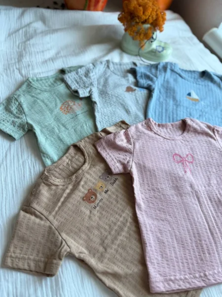 Children's T-shirt, basic with buttons, for boys and girls
